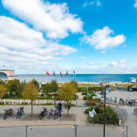 Beachhouse Bansin App 02 *